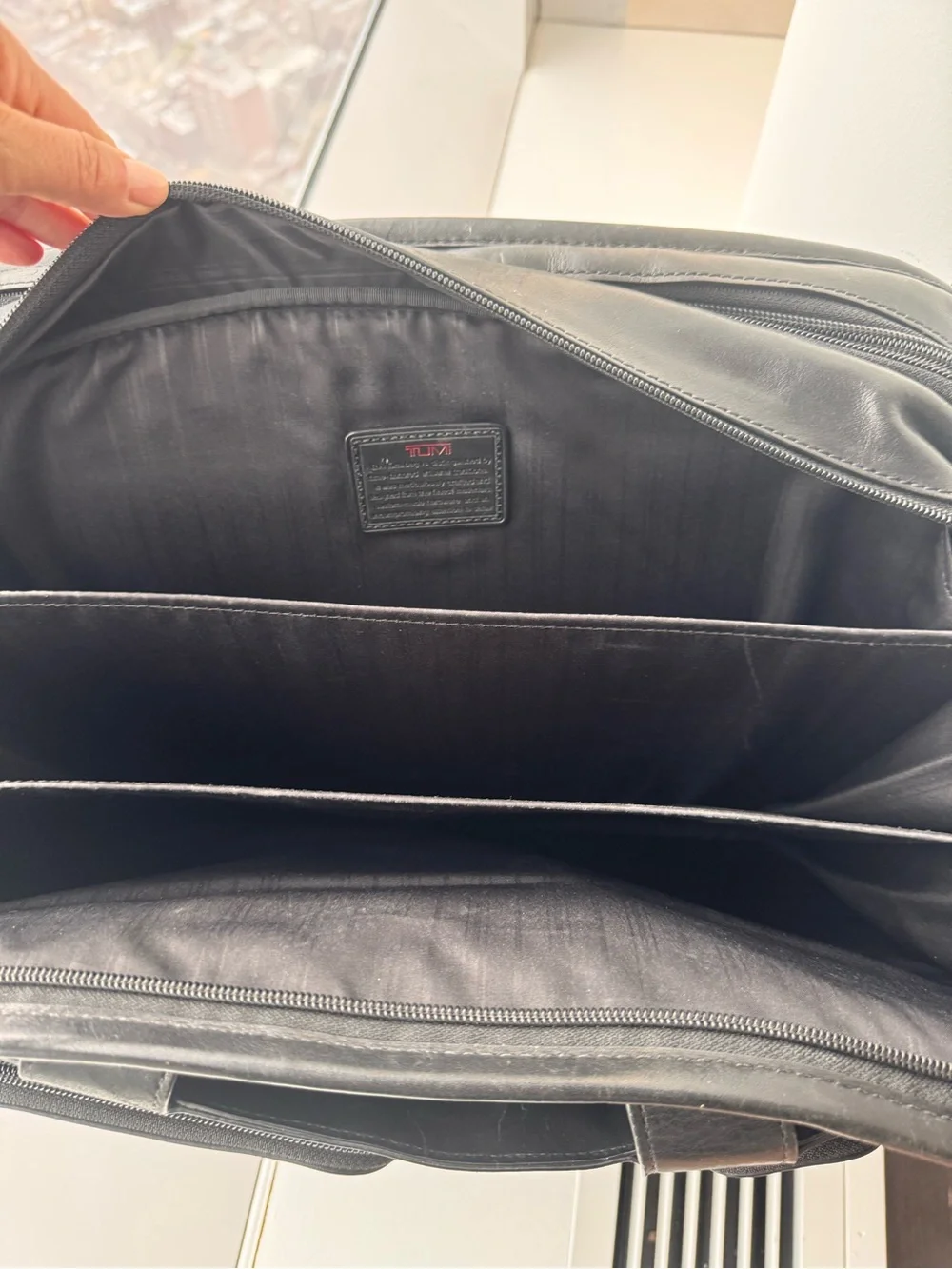 TUMI Black Leather Men's Briefcase Laptop Bag